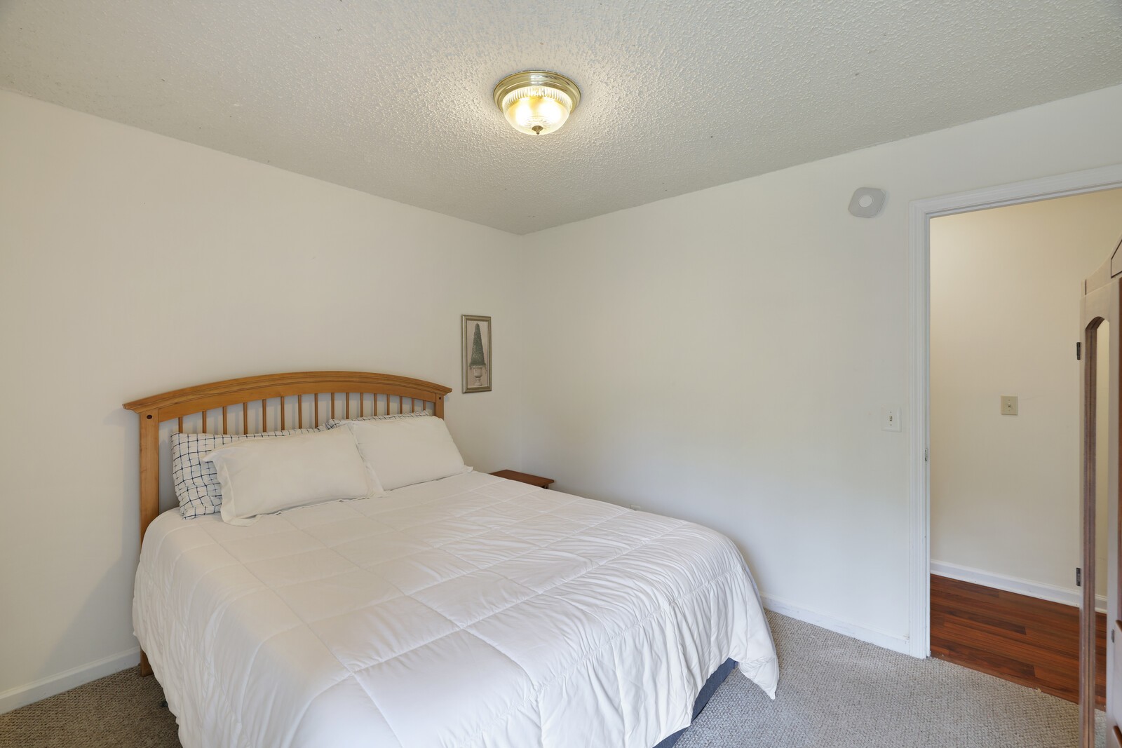 313 Canberra Ct