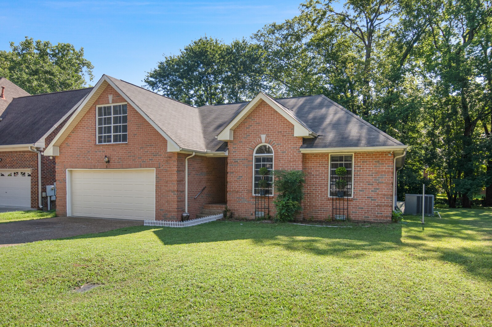 1345 Timber Valley Dr