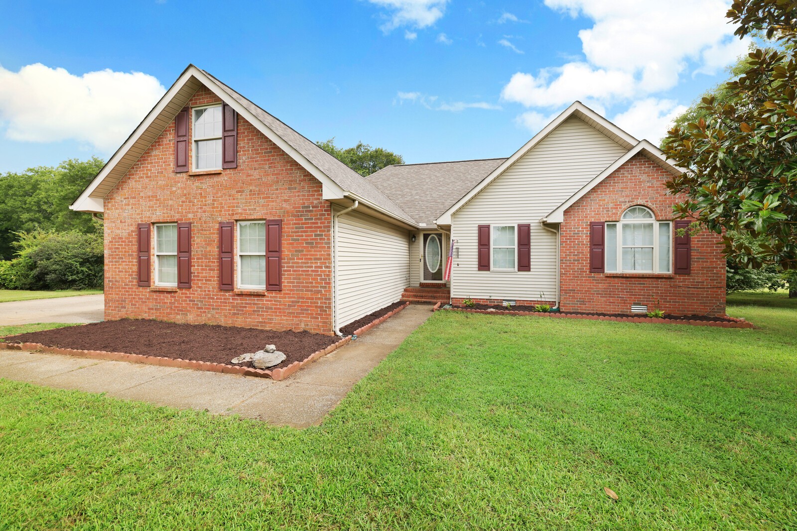 3310 Middleton Dr