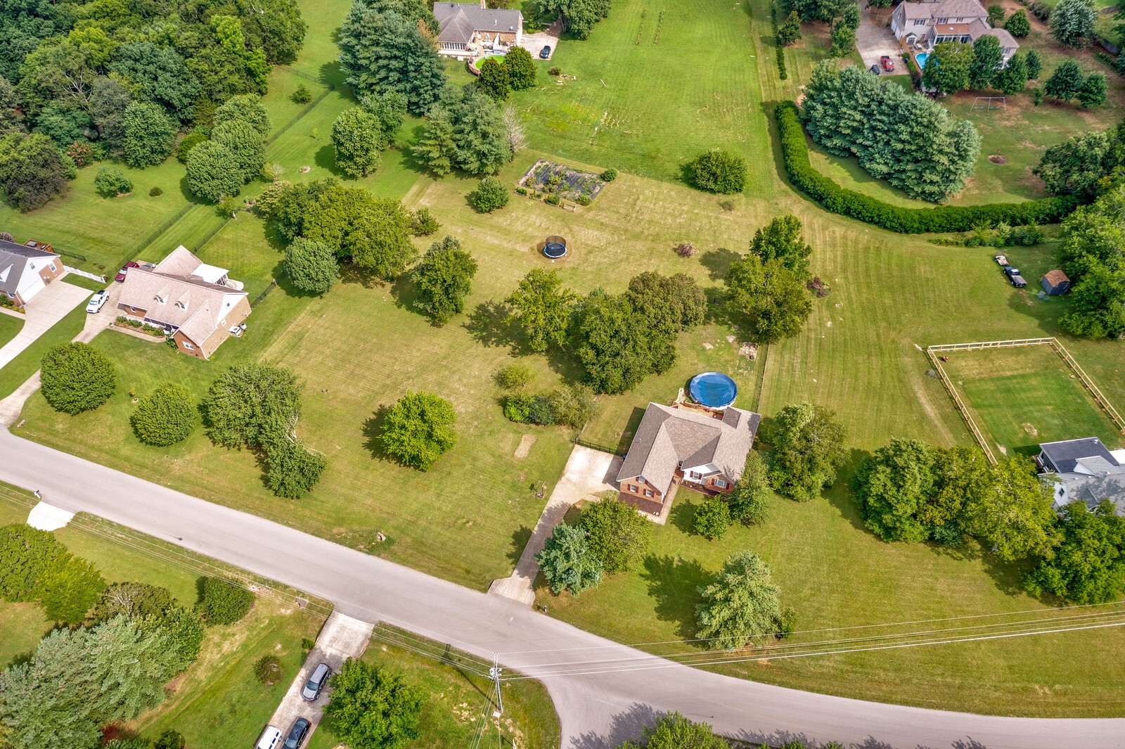 3310 Middleton Dr