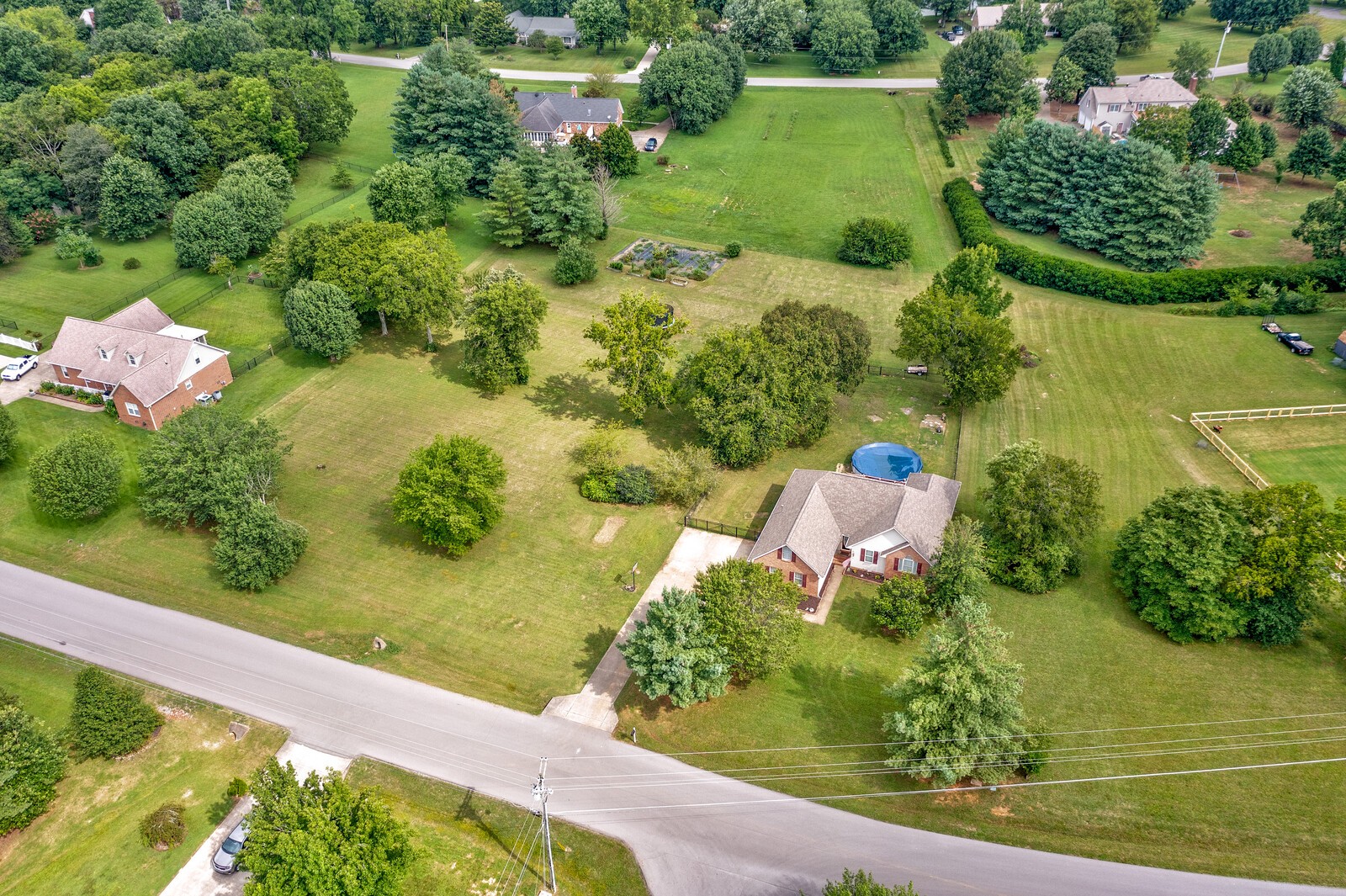 3310 Middleton Dr