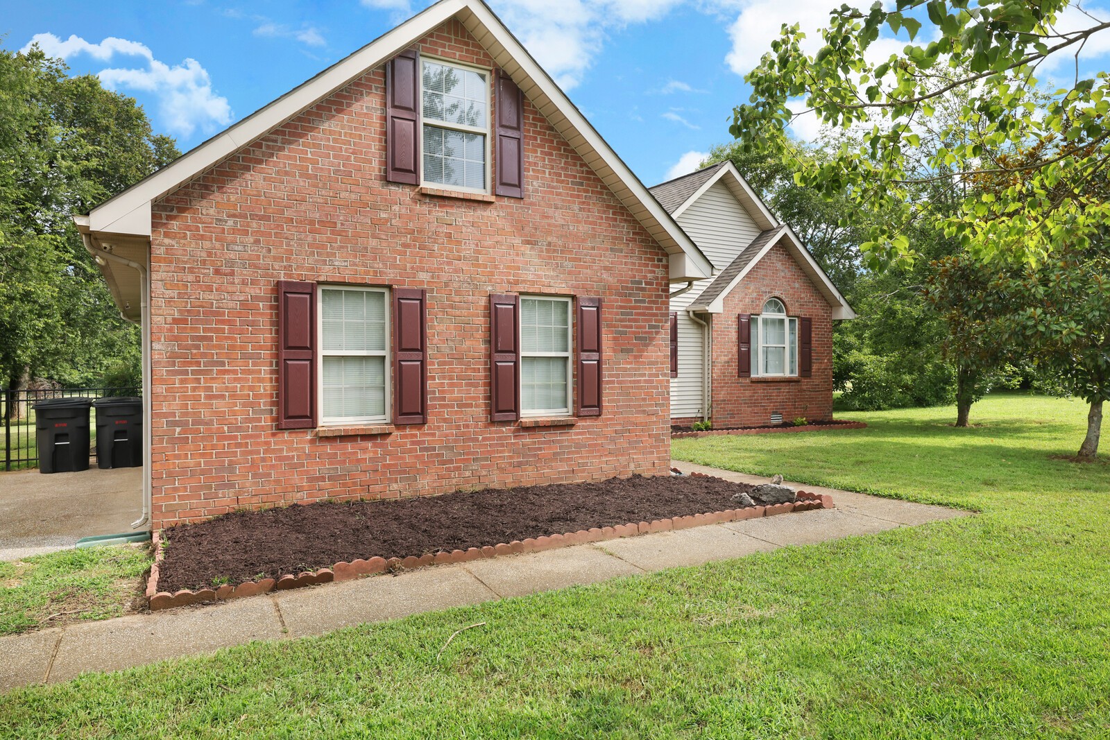 3310 Middleton Dr