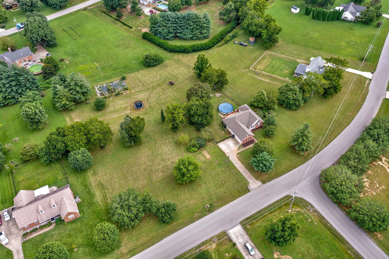 3310 Middleton Dr