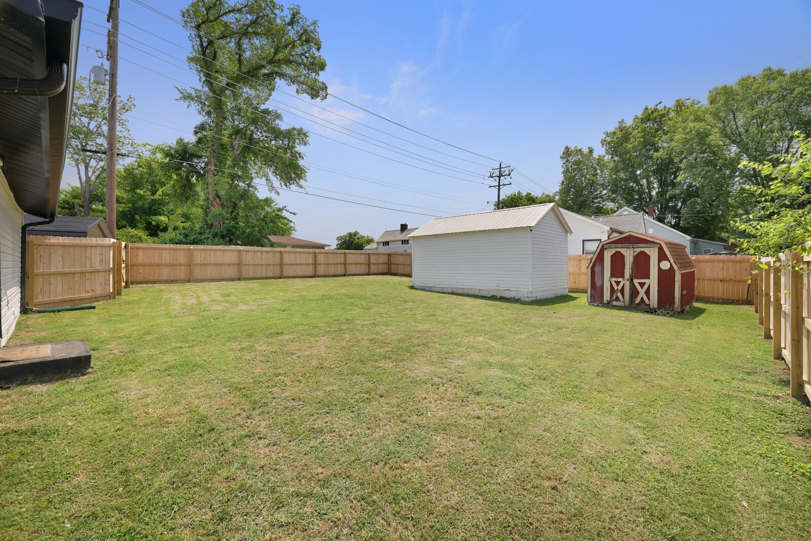 225 E Winchester St