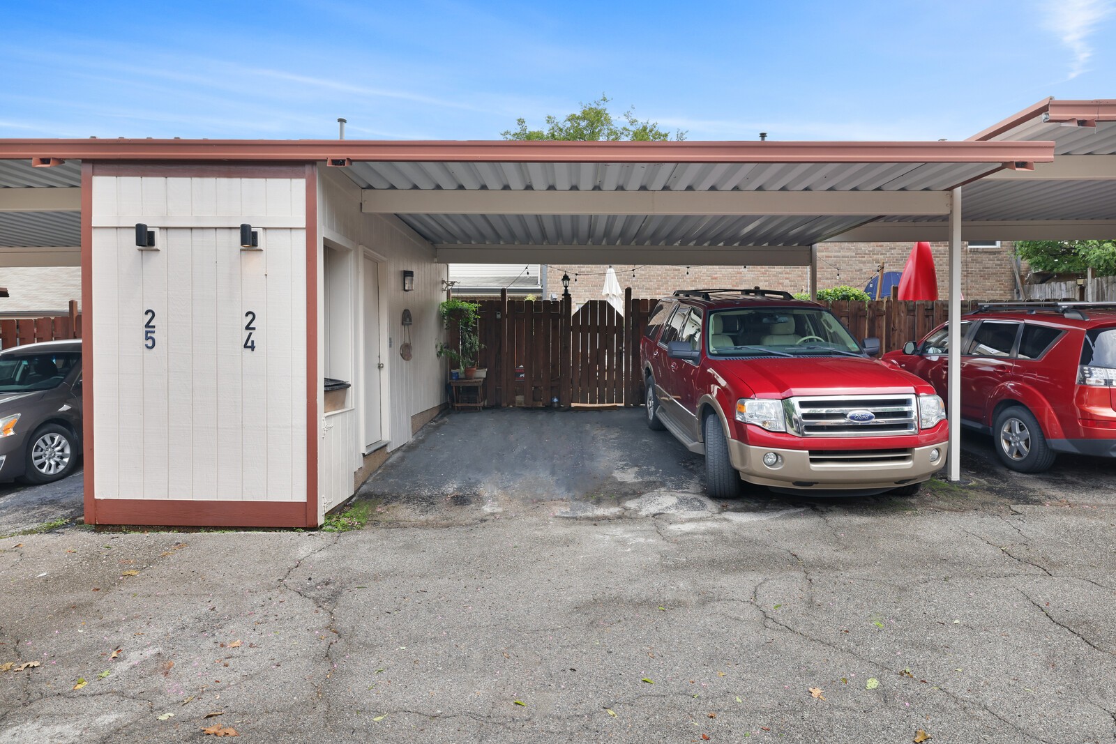 4001 Anderson Rd Unit: K24