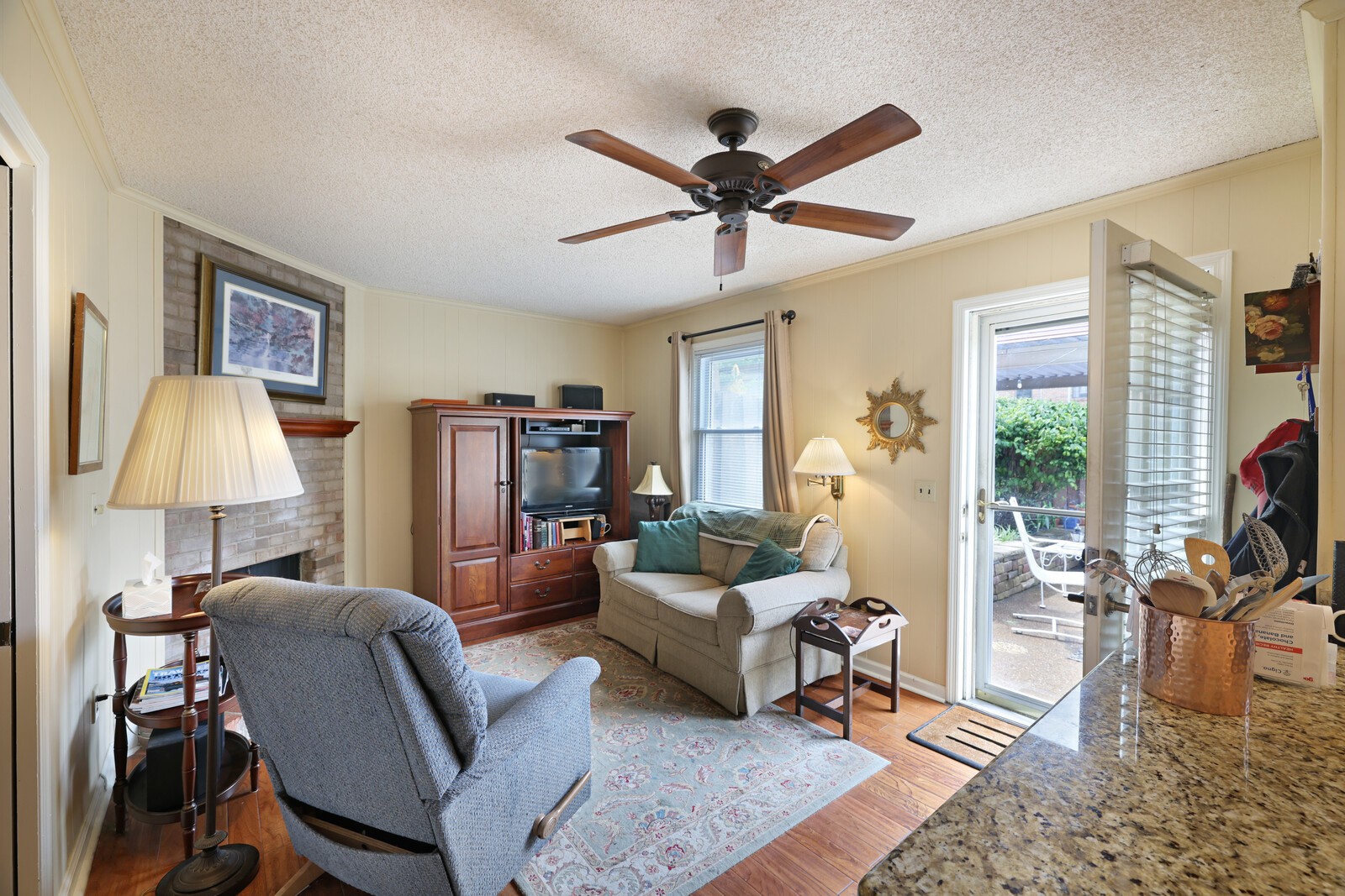 4001 Anderson Rd Unit: K24