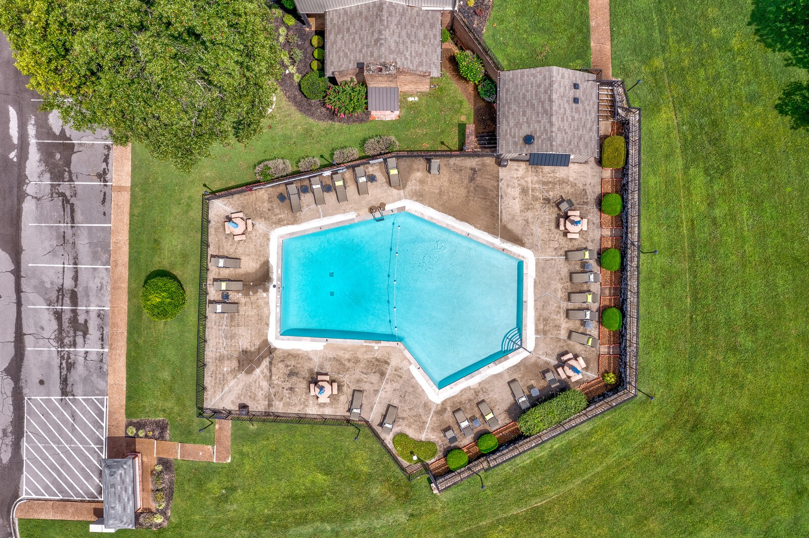 4001 Anderson Rd Unit: K24
