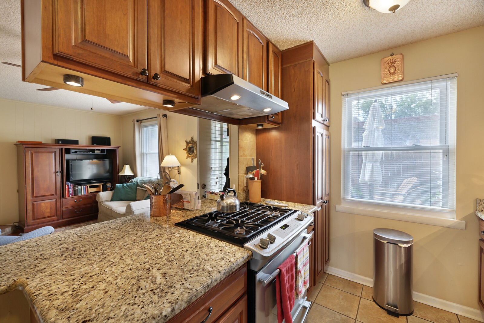 4001 Anderson Rd Unit: K24