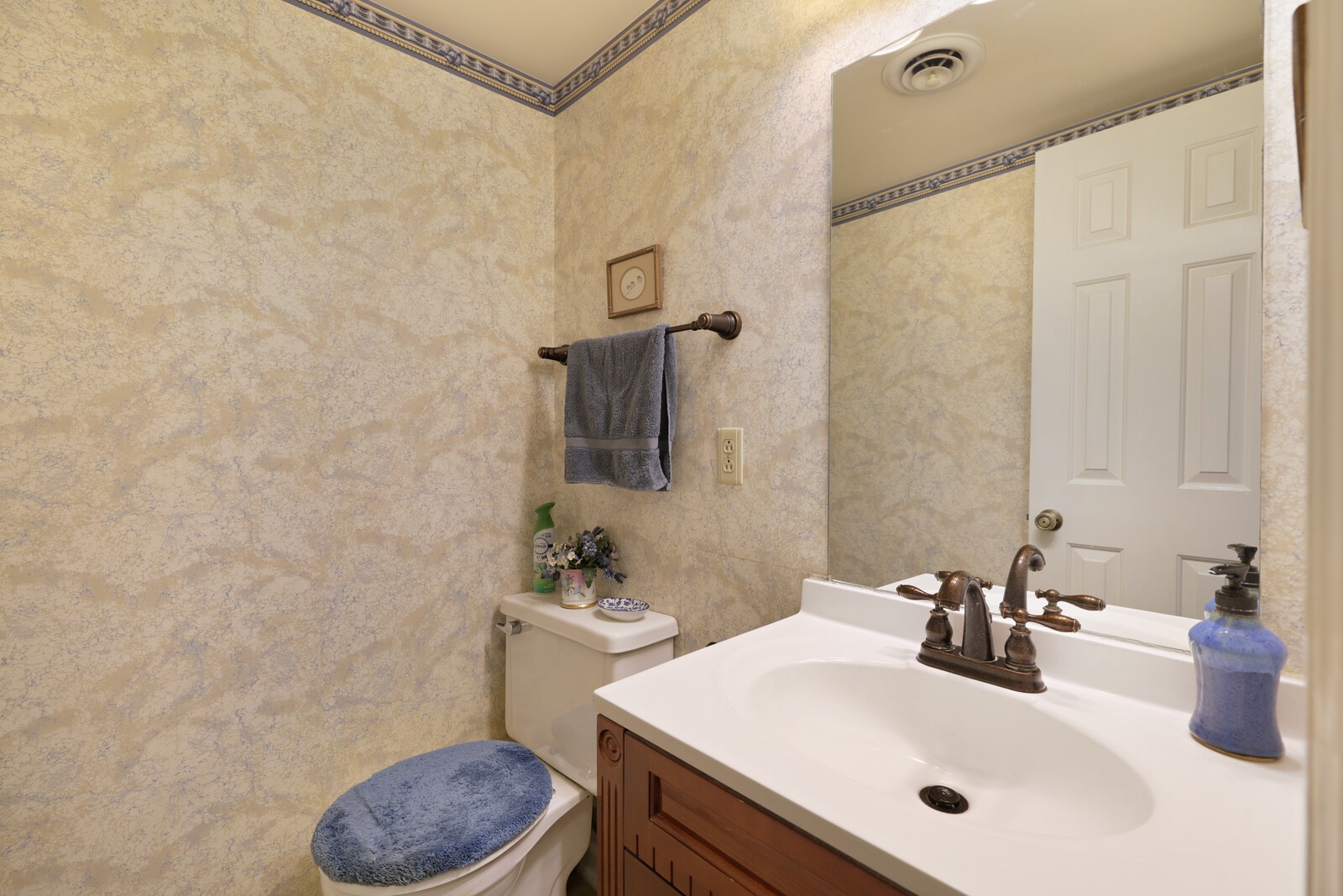4001 Anderson Rd Unit: K24