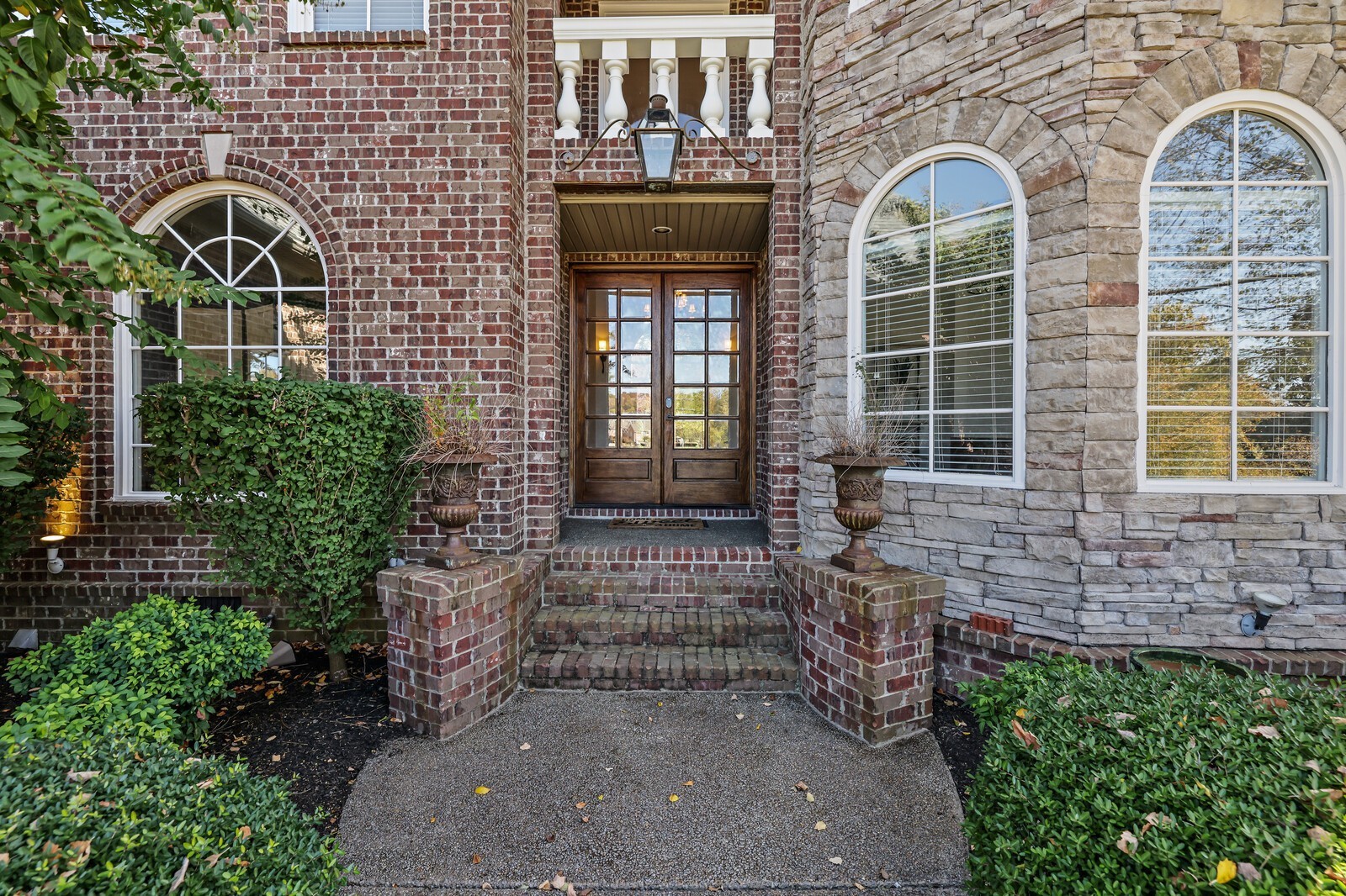 425 Ridgecrest Ln