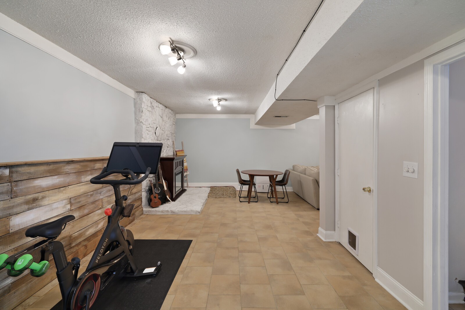 600 Cumberland Dr