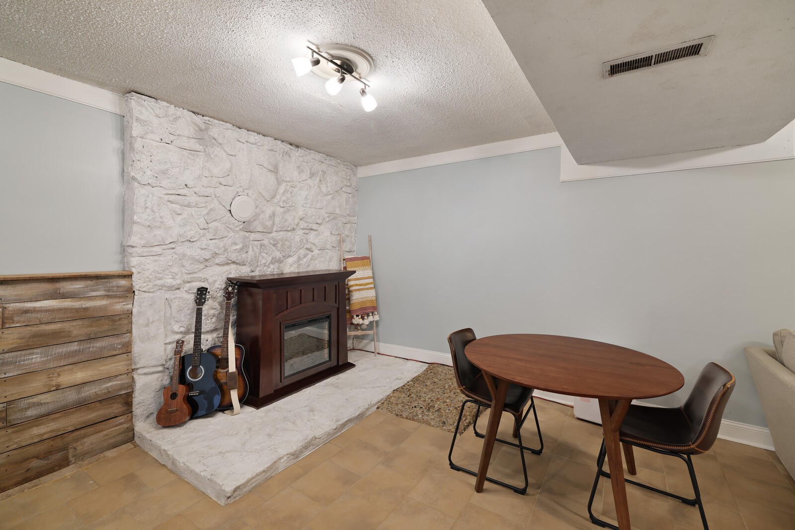 600 Cumberland Dr