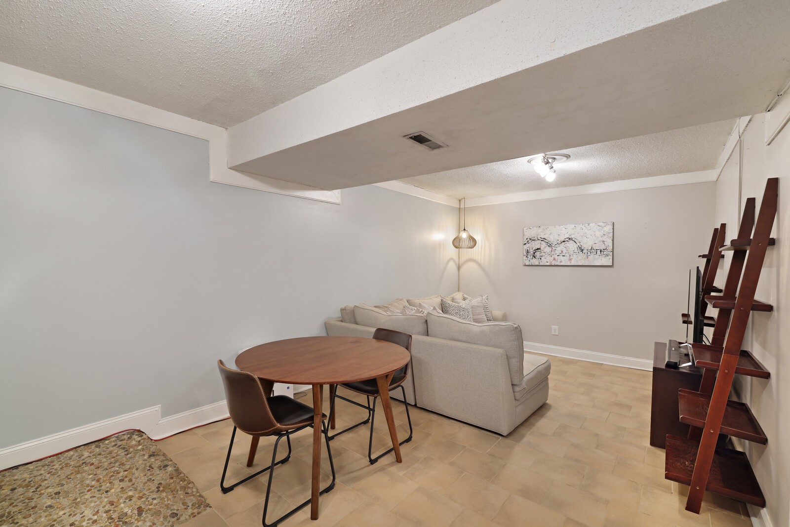 600 Cumberland Dr