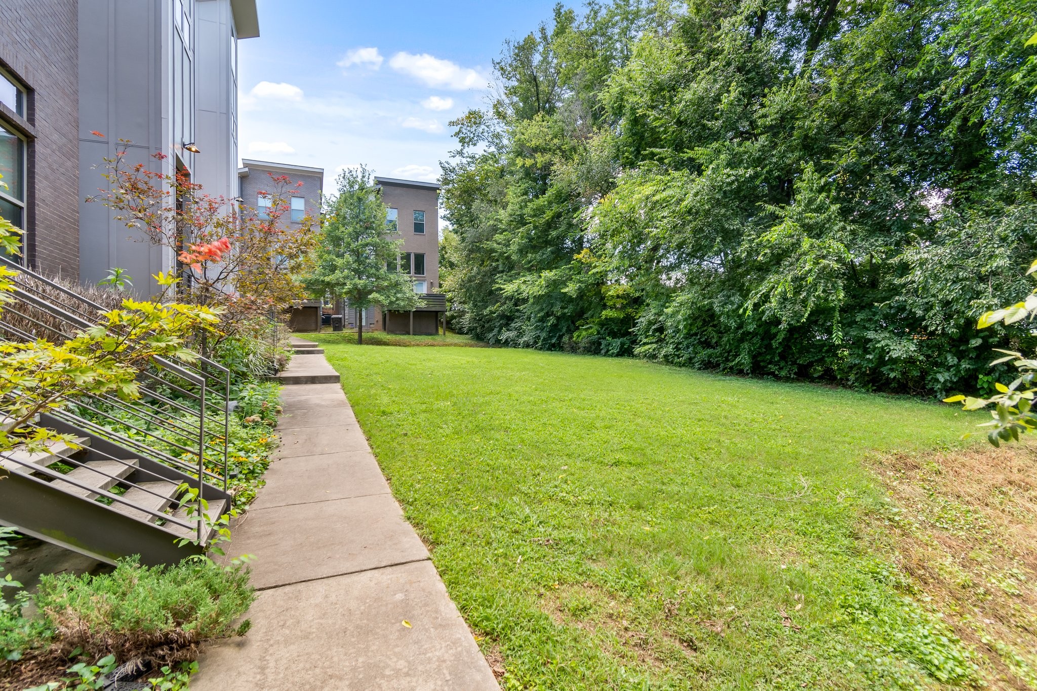 502 Southgate Ave Unit: 7