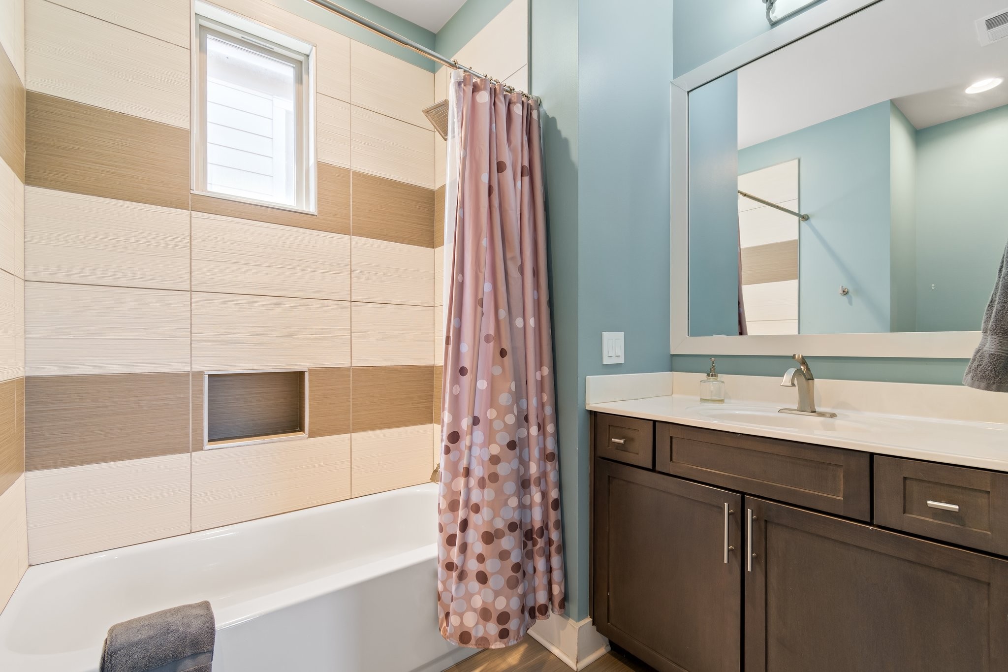 502 Southgate Ave Unit: 7