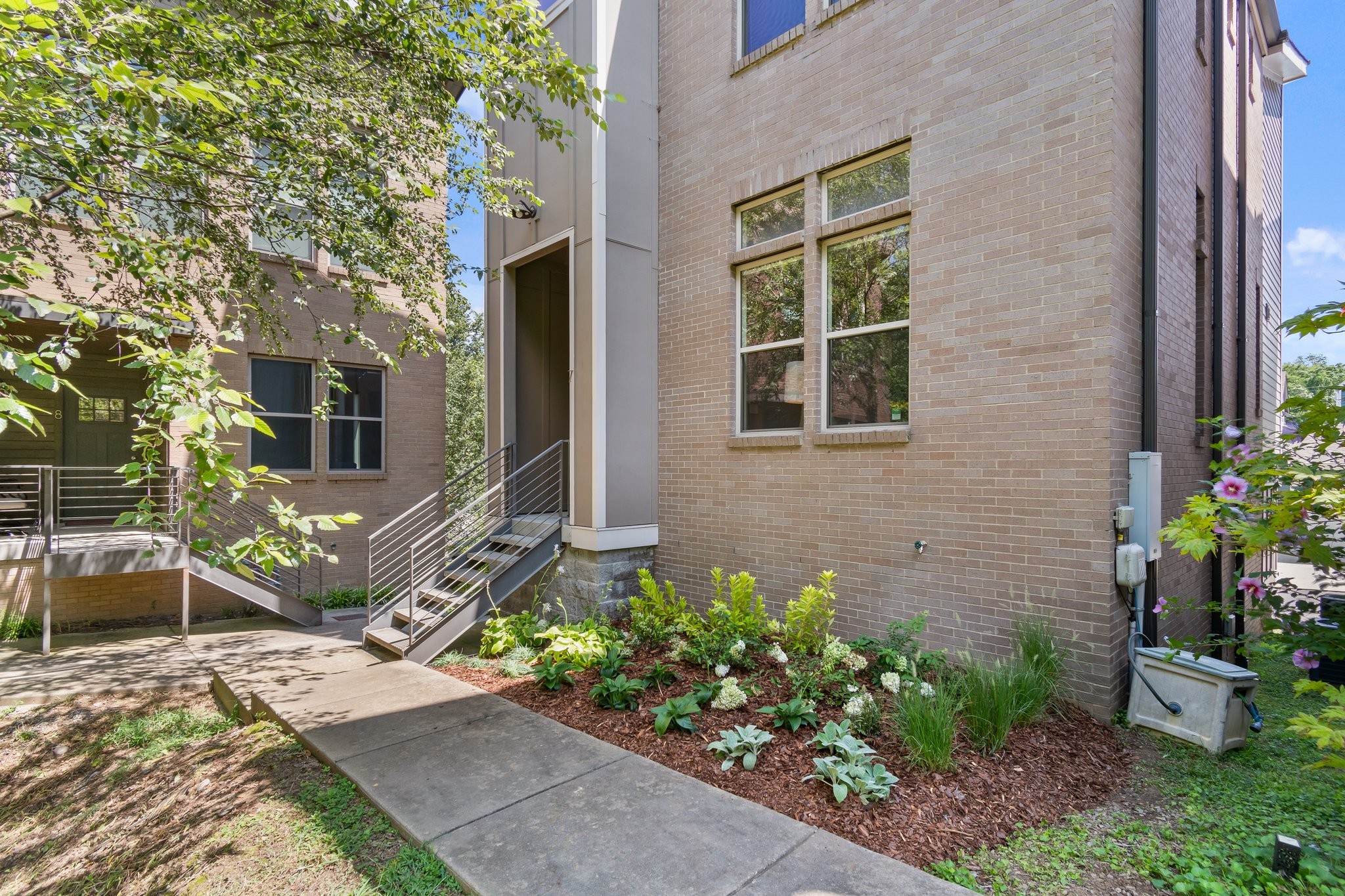 502 Southgate Ave Unit: 7