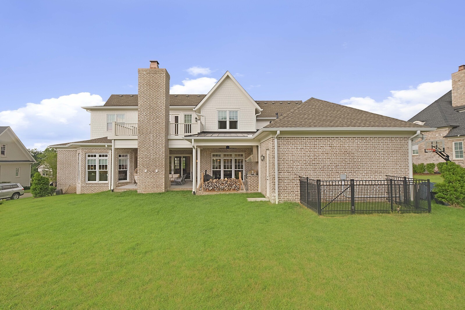 9227 Lehigh Dr