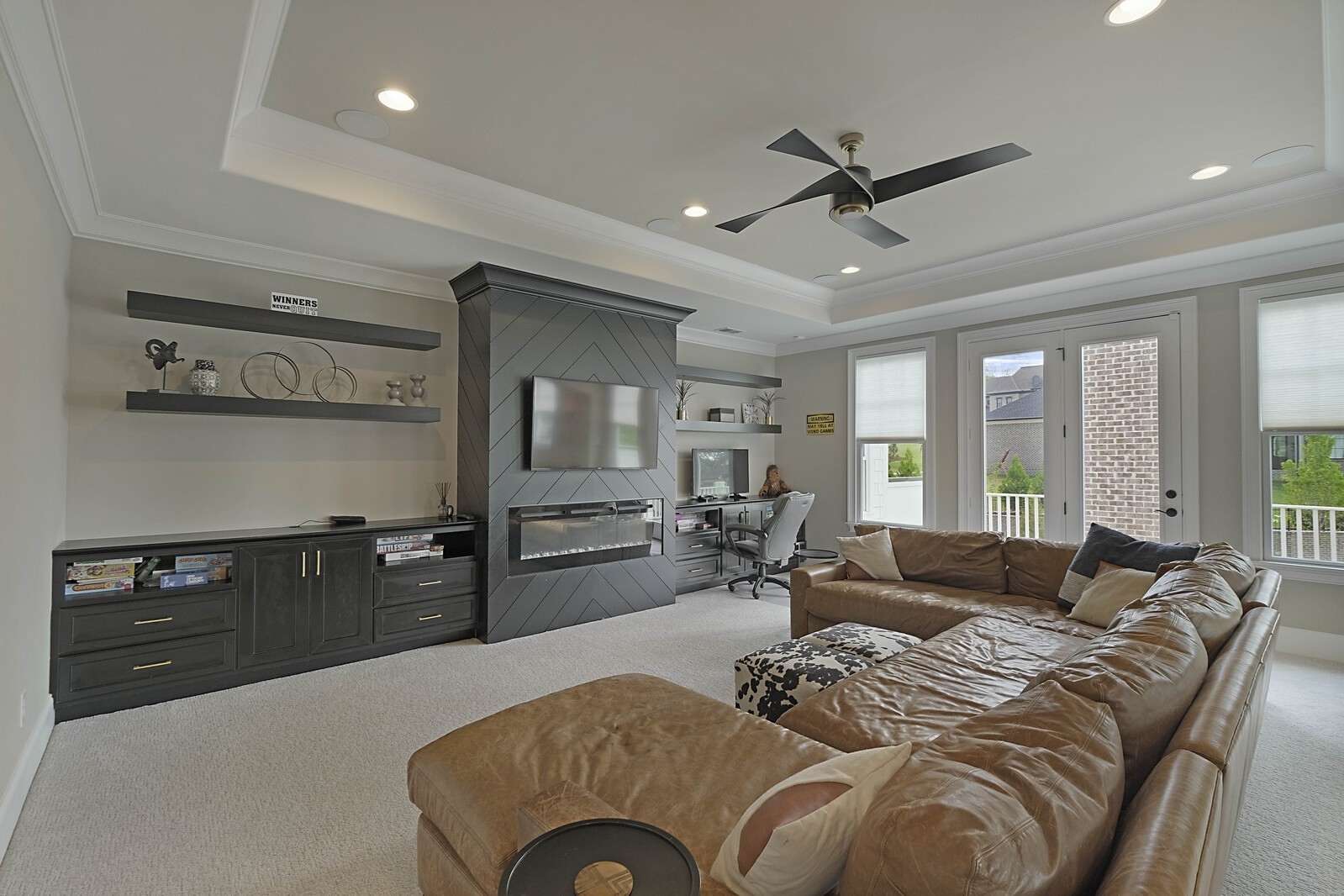 9227 Lehigh Dr