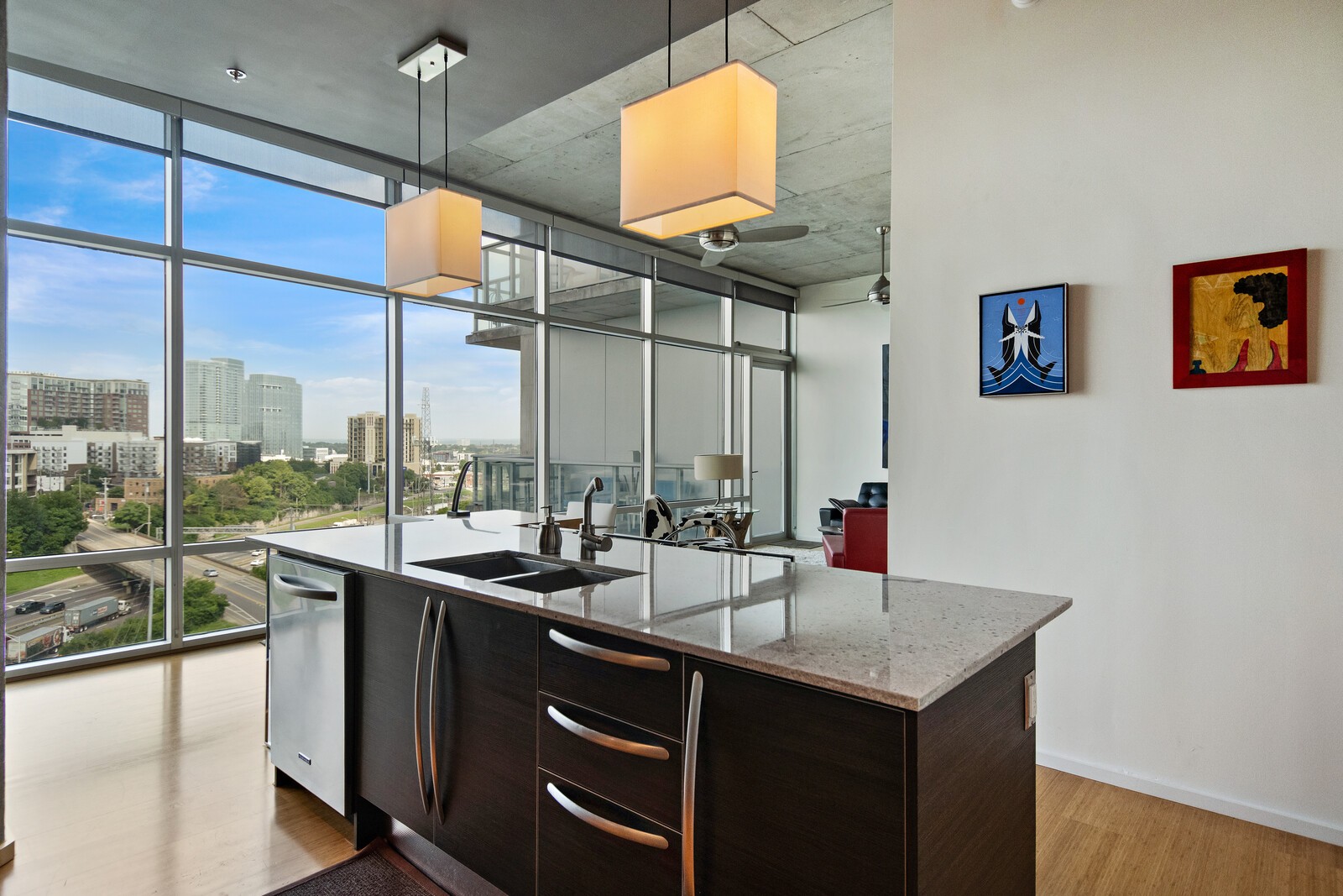 700 12th Ave, S Unit: 812