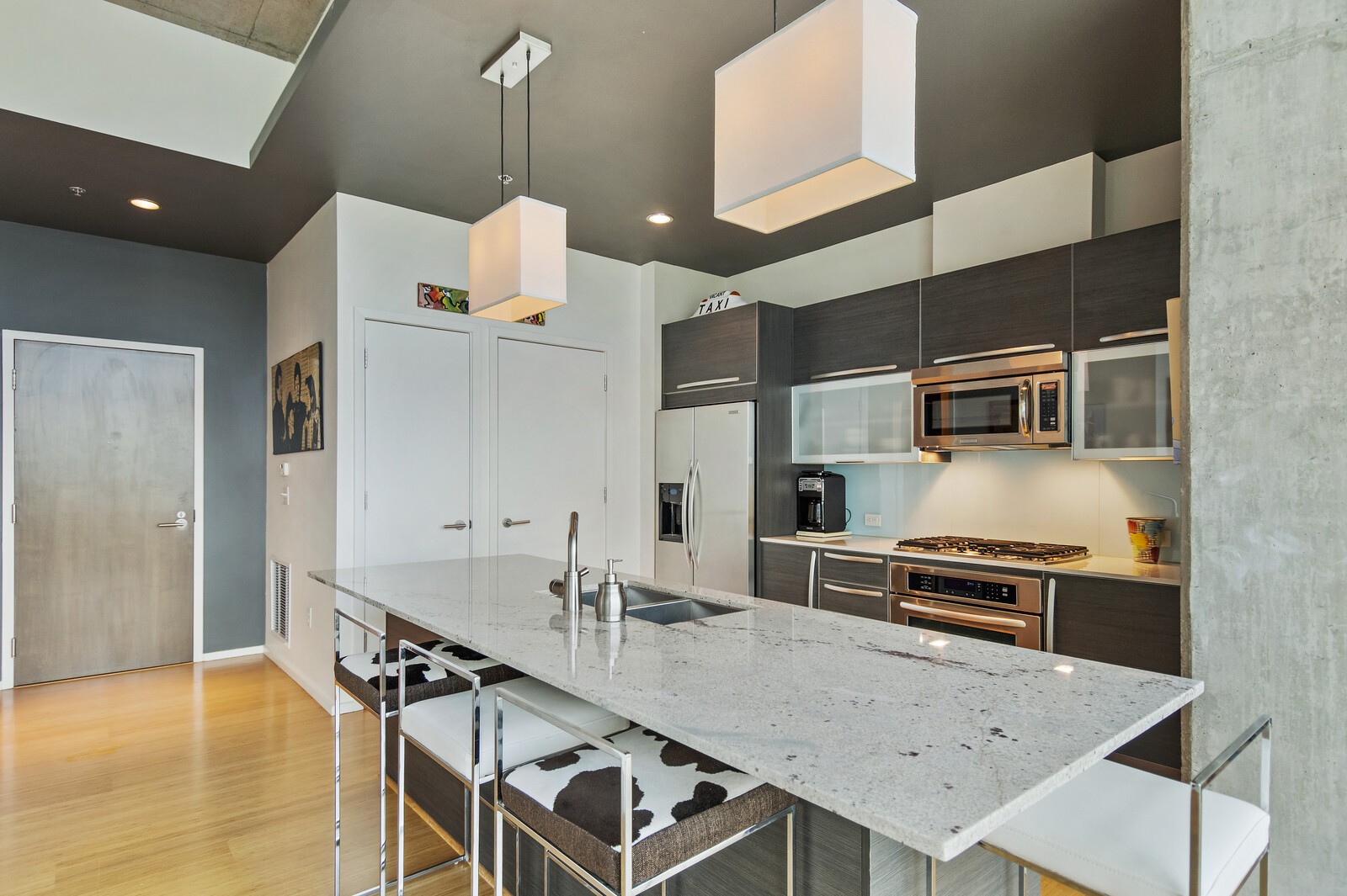 700 12th Ave, S Unit: 812