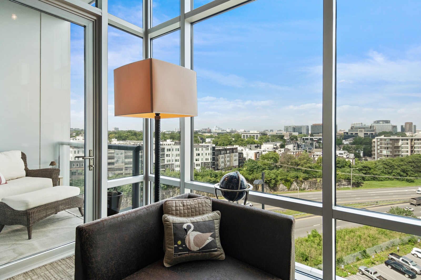 700 12th Ave, S Unit: 812