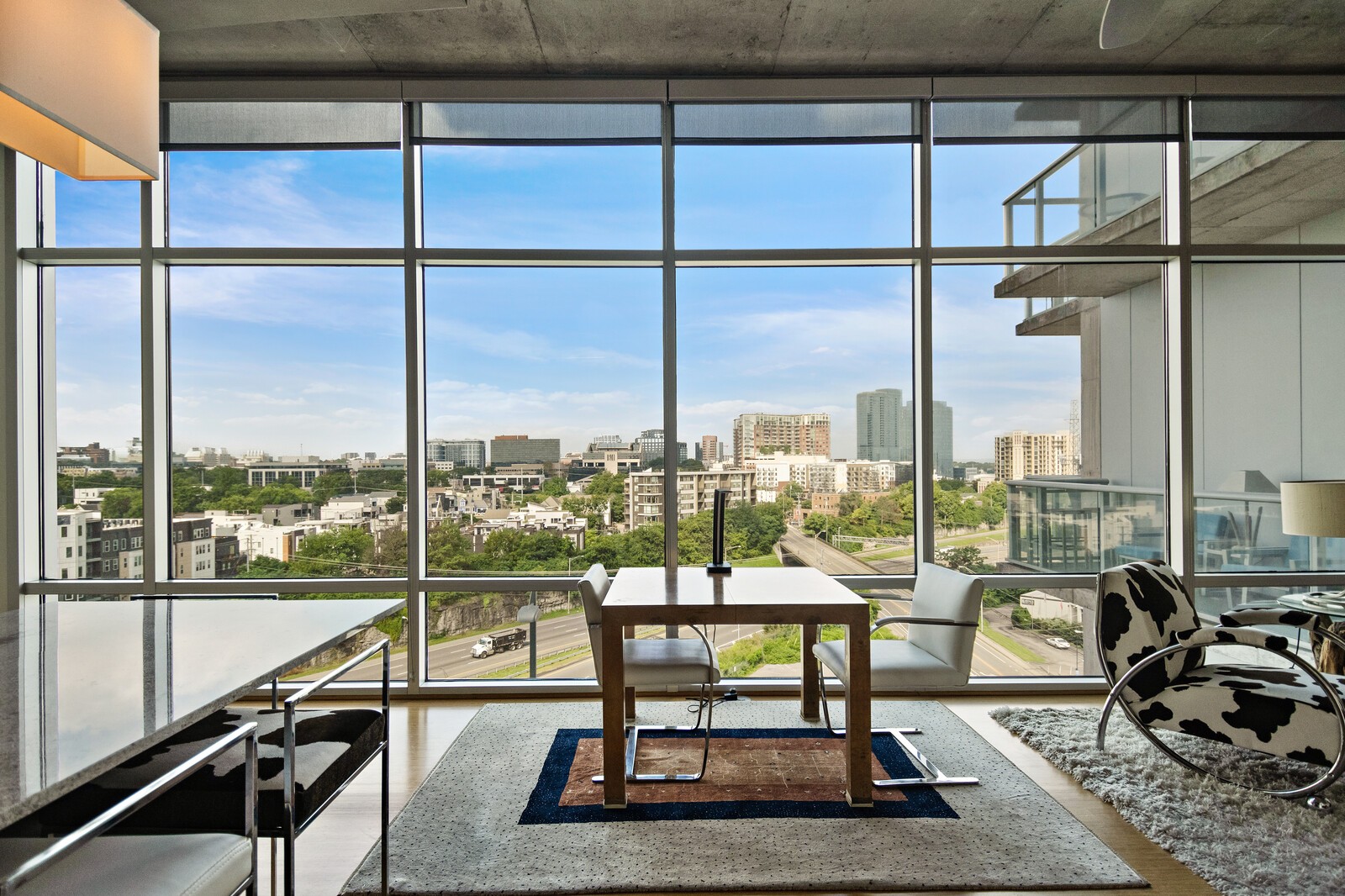 700 12th Ave, S Unit: 812