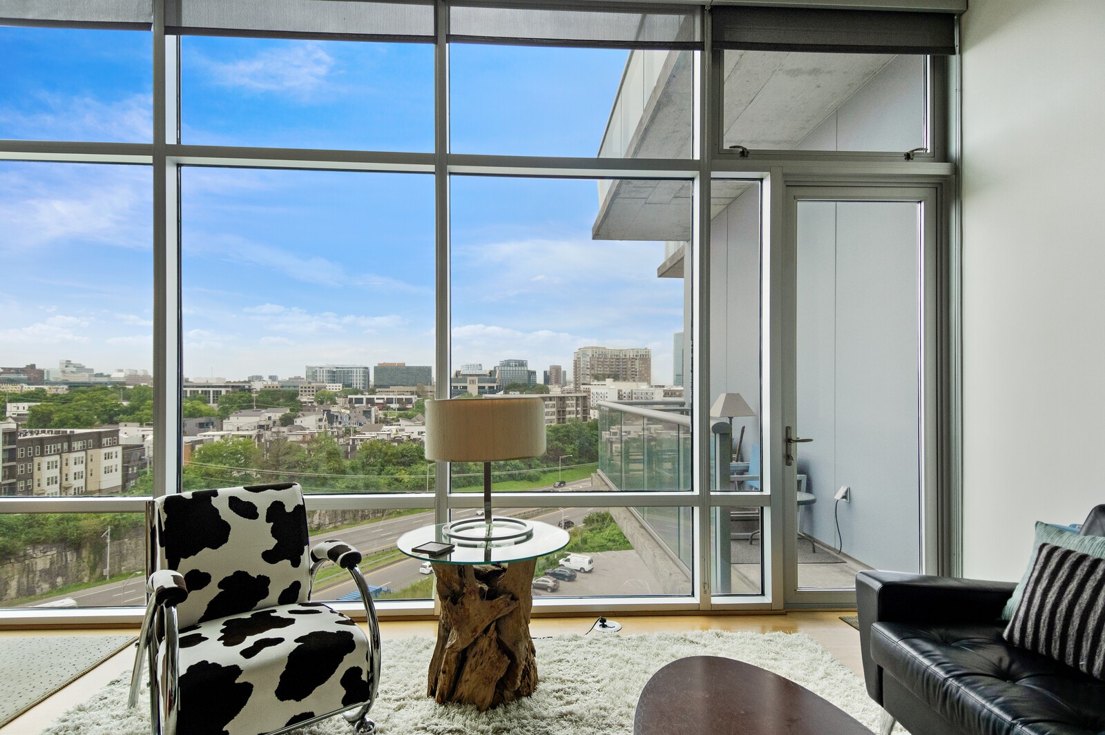 700 12th Ave, S Unit: 812