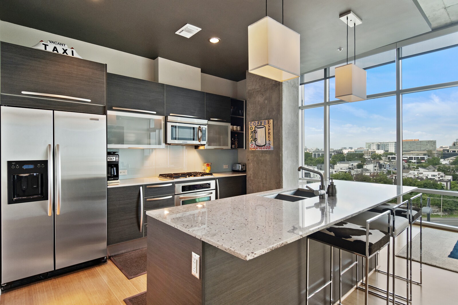 700 12th Ave, S Unit: 812