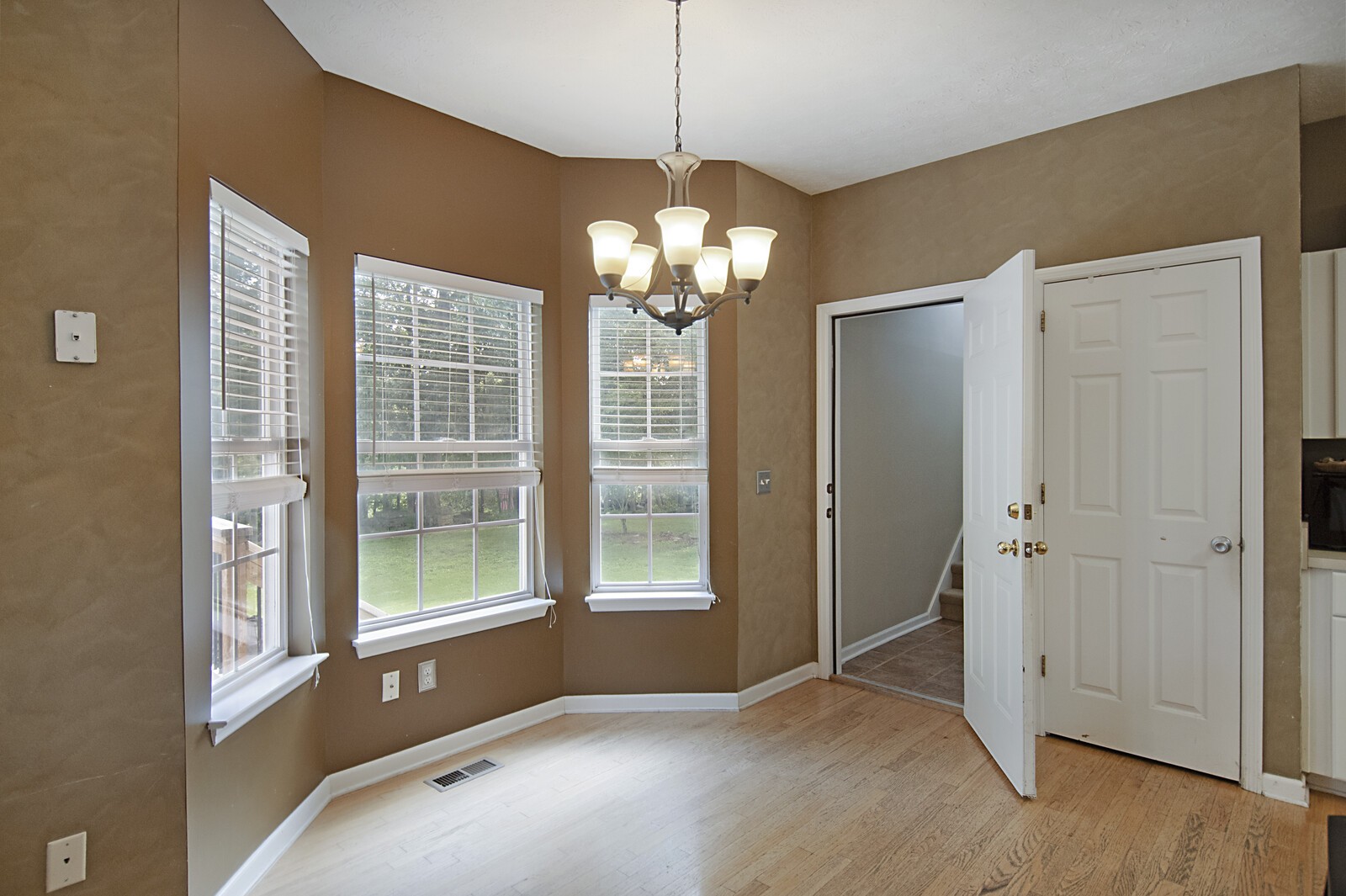 3253 River Walk Dr