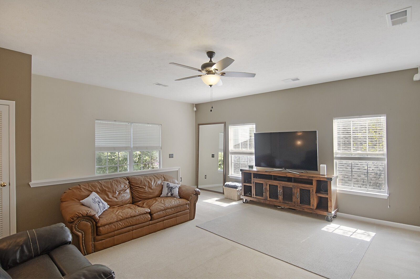 3253 River Walk Dr
