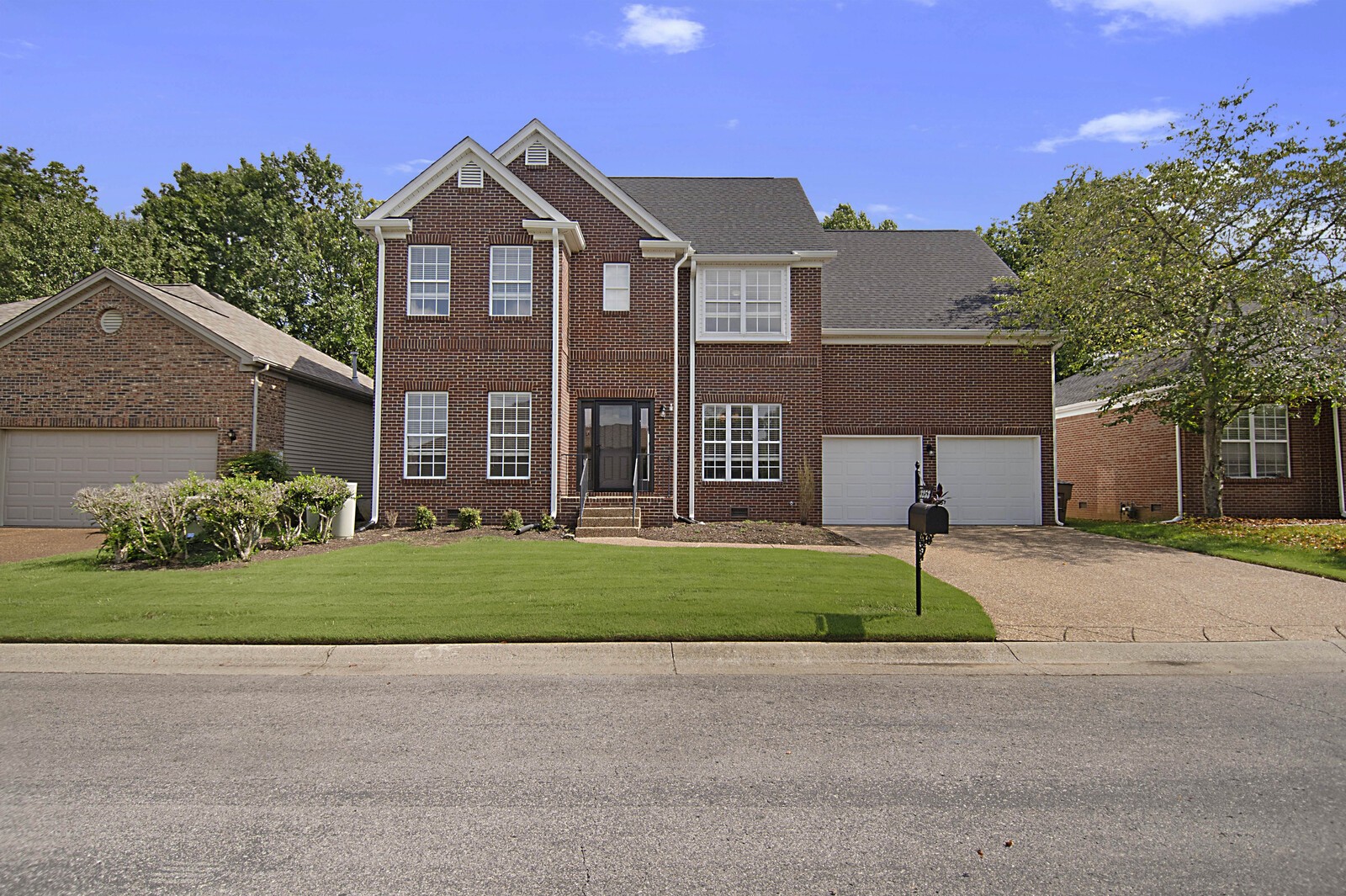 3253 River Walk Dr