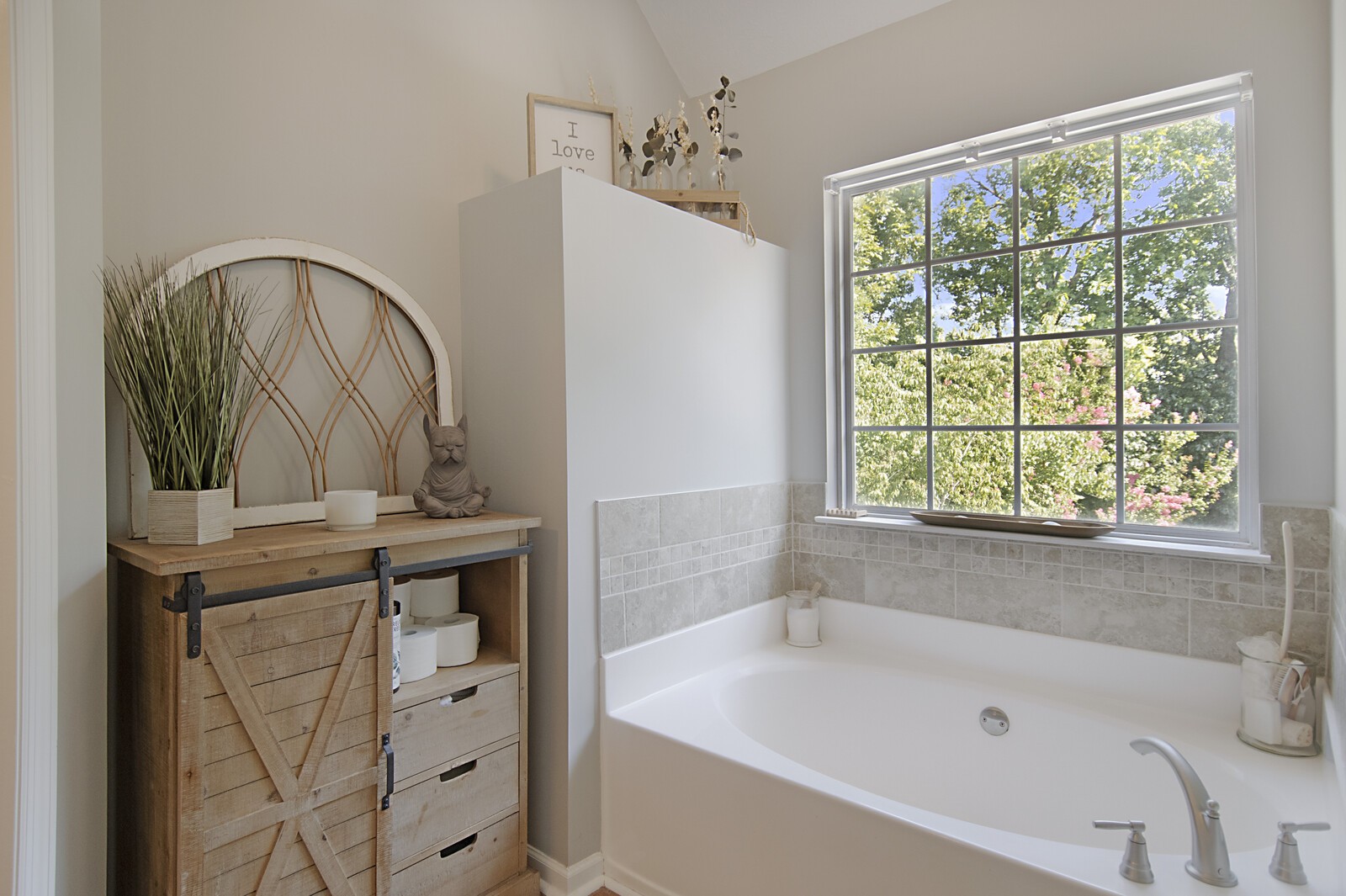 3253 River Walk Dr