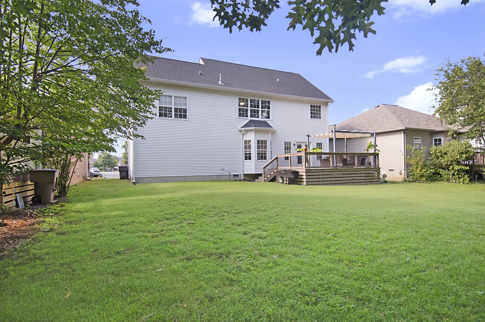 3253 River Walk Dr