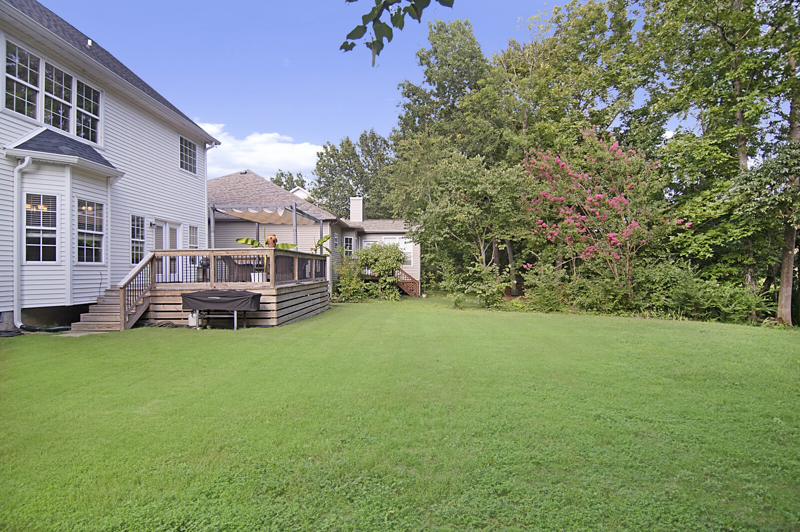 3253 River Walk Dr