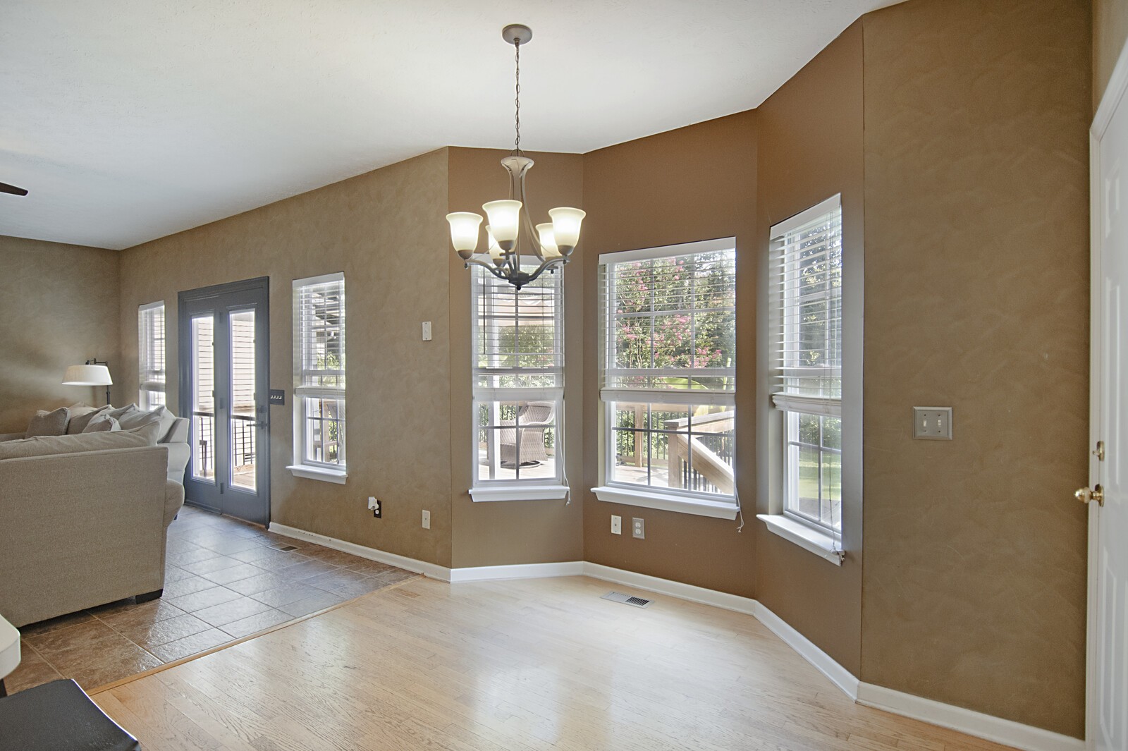 3253 River Walk Dr