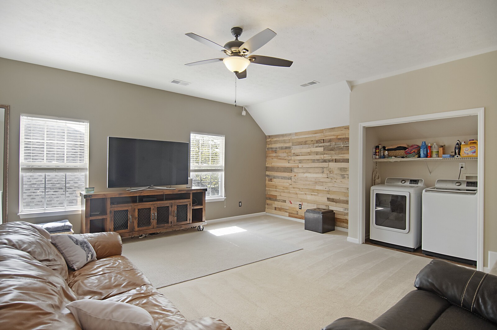 3253 River Walk Dr