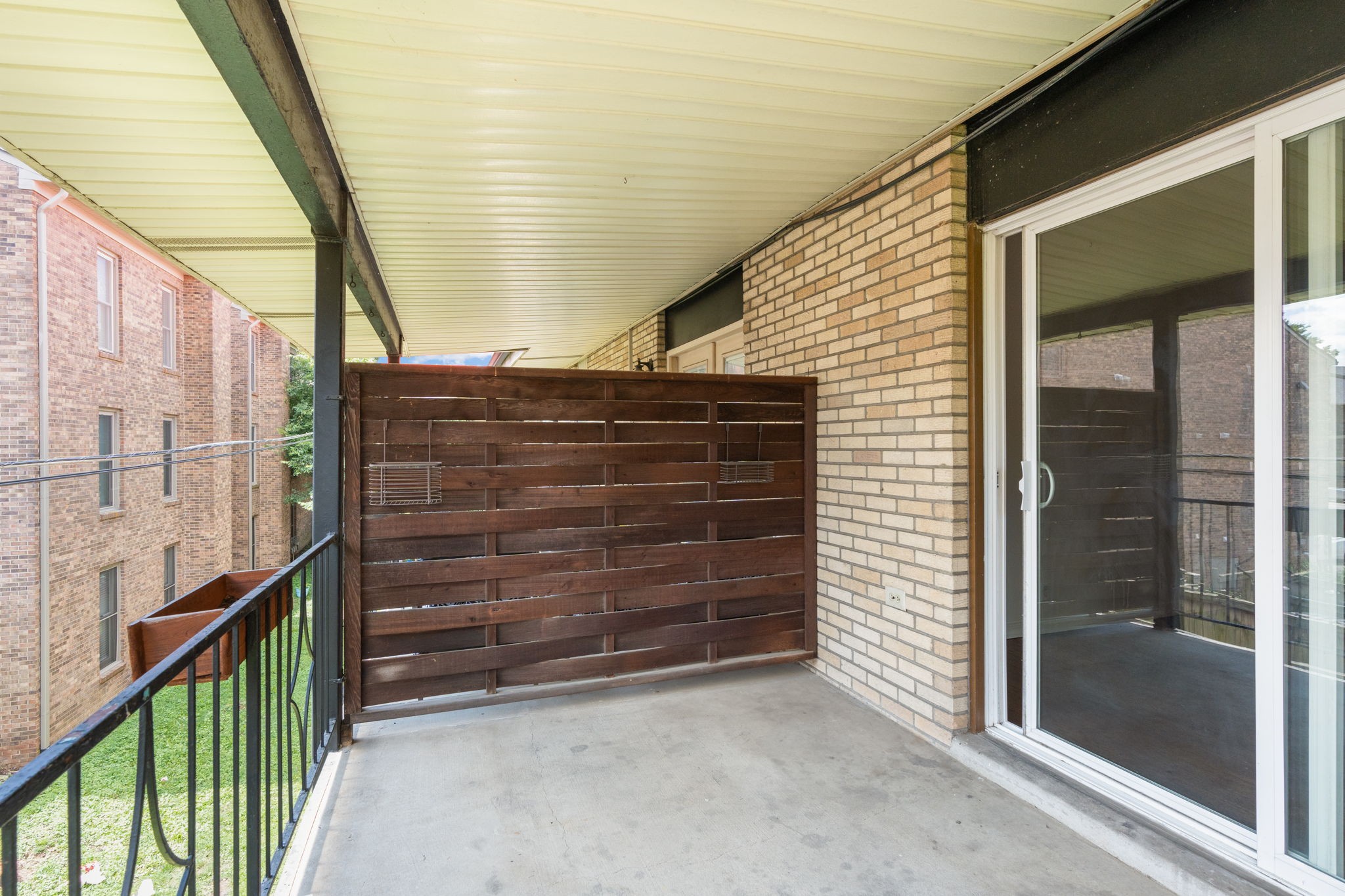 4425 Westlawn Dr Unit: B301