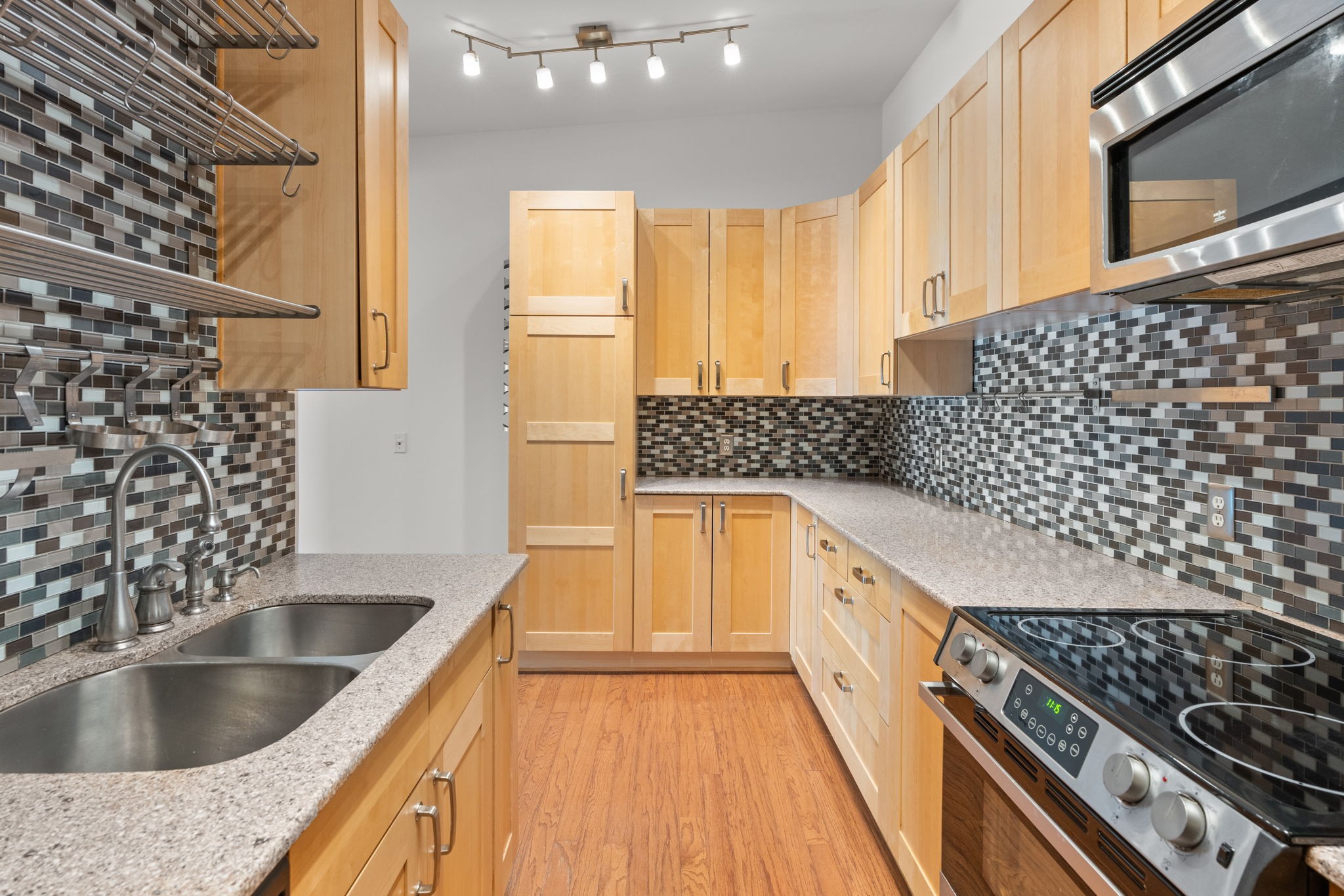 4425 Westlawn Dr Unit: B301