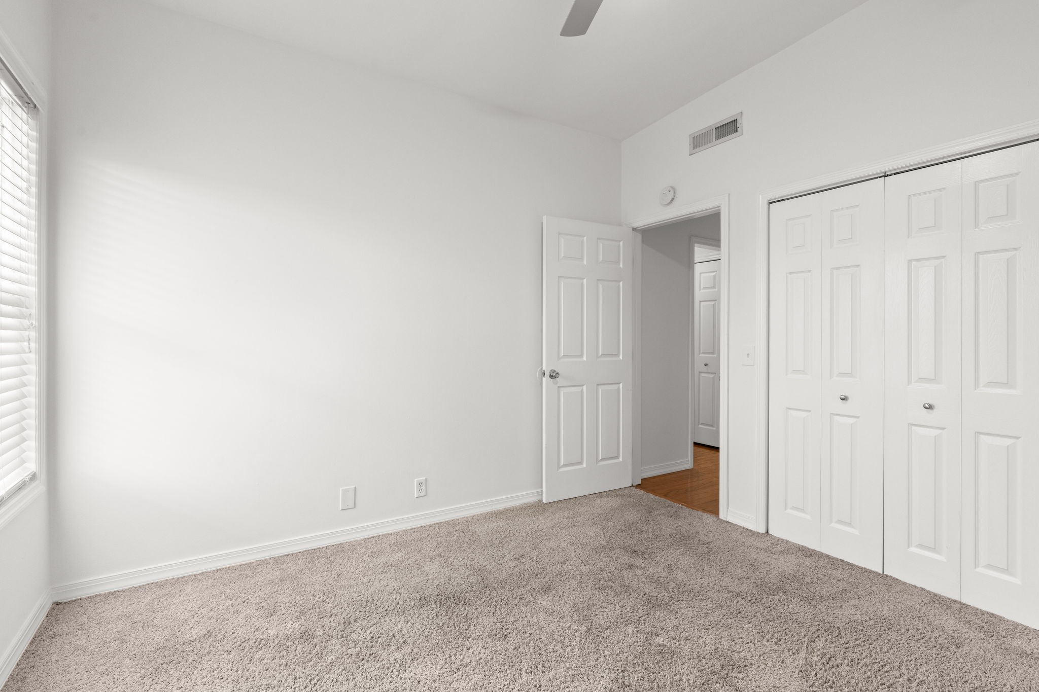 4425 Westlawn Dr Unit: B301