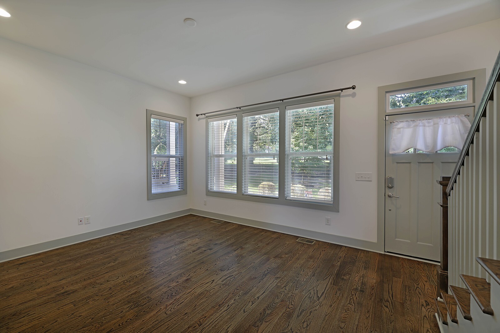 2324 Riverside Dr Unit: 3