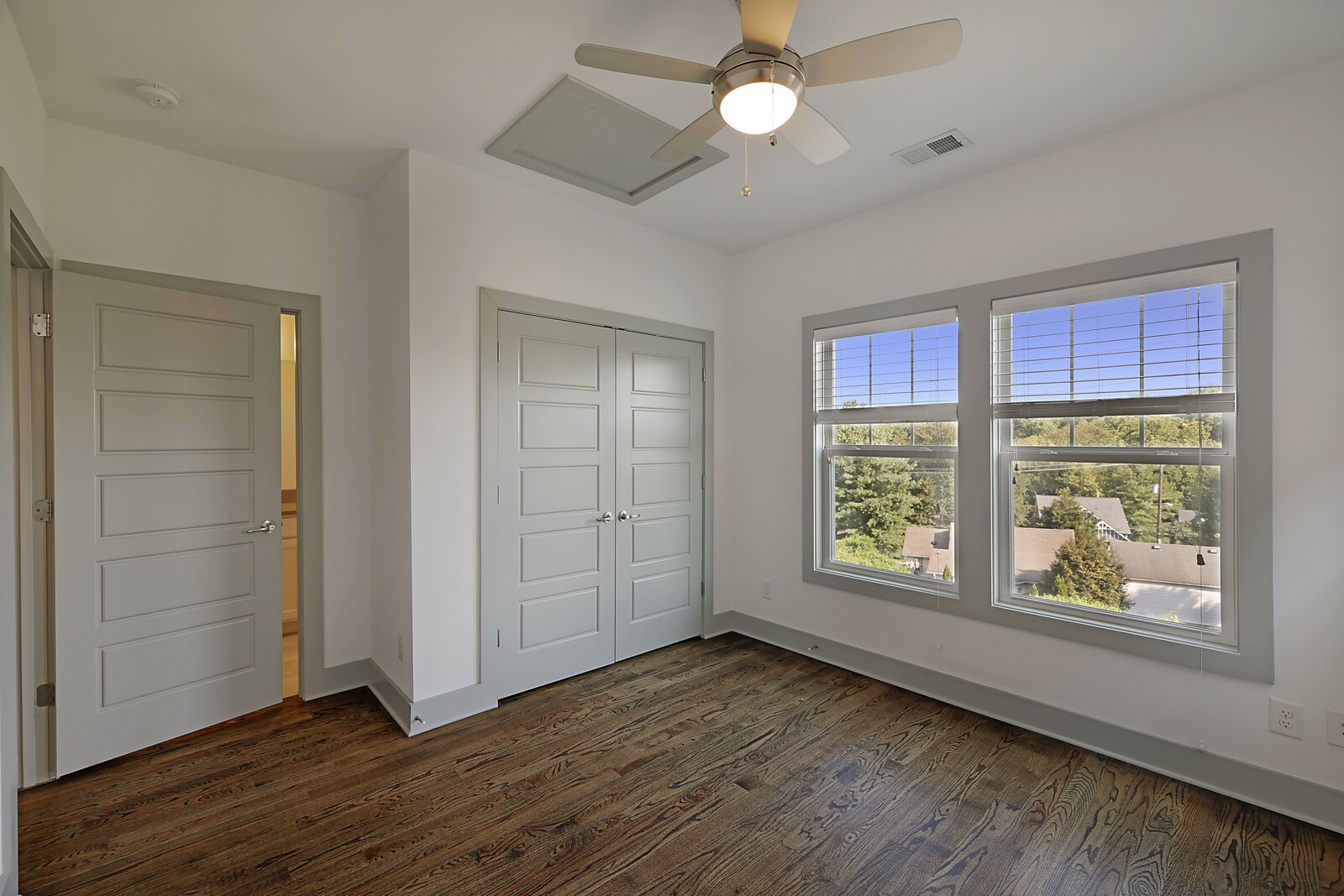 2324 Riverside Dr Unit: 3