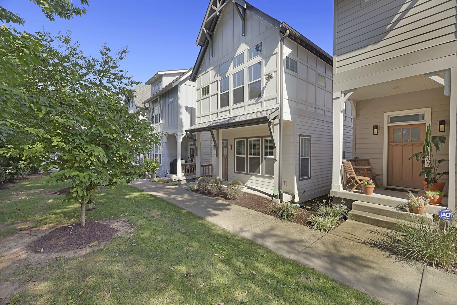 2324 Riverside Dr Unit: 3