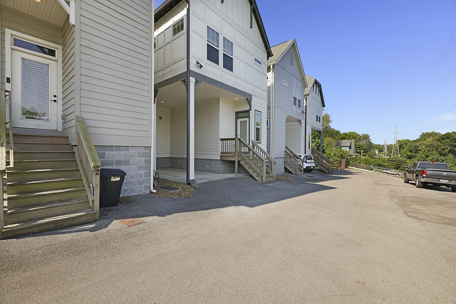 2324 Riverside Dr Unit: 3