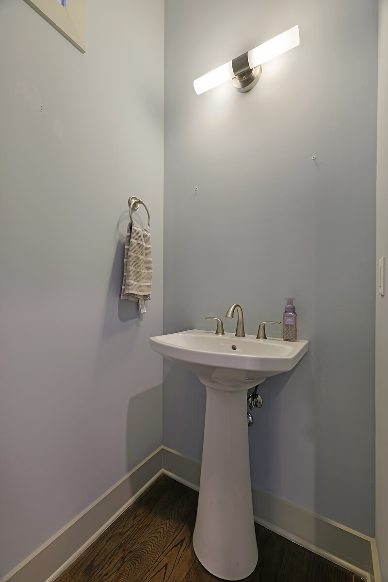 2324 Riverside Dr Unit: 3