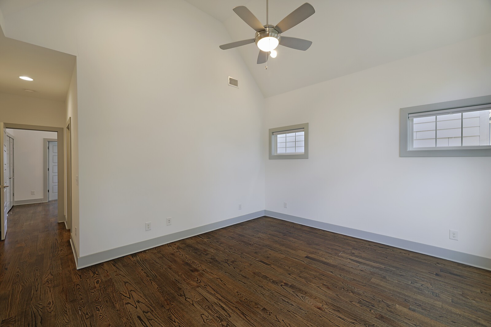 2324 Riverside Dr Unit: 3