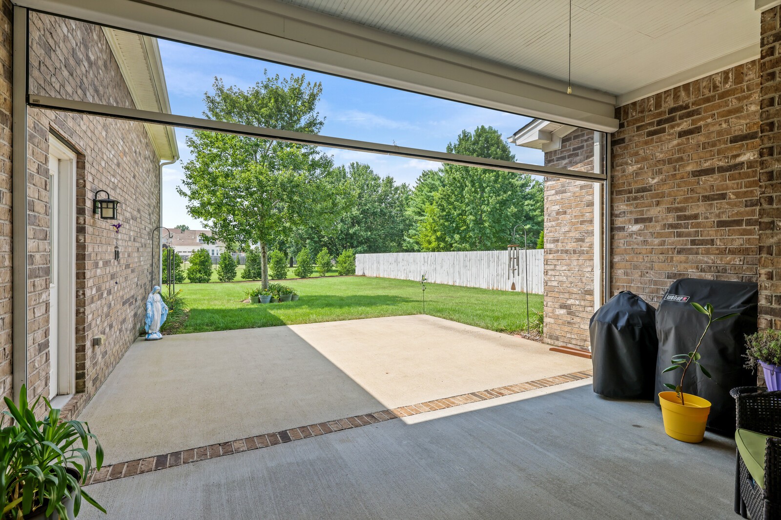 3221 Chinoe Dr