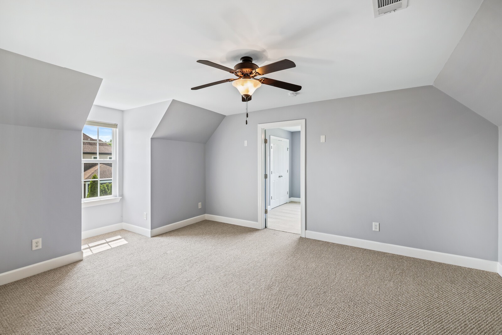 3221 Chinoe Dr