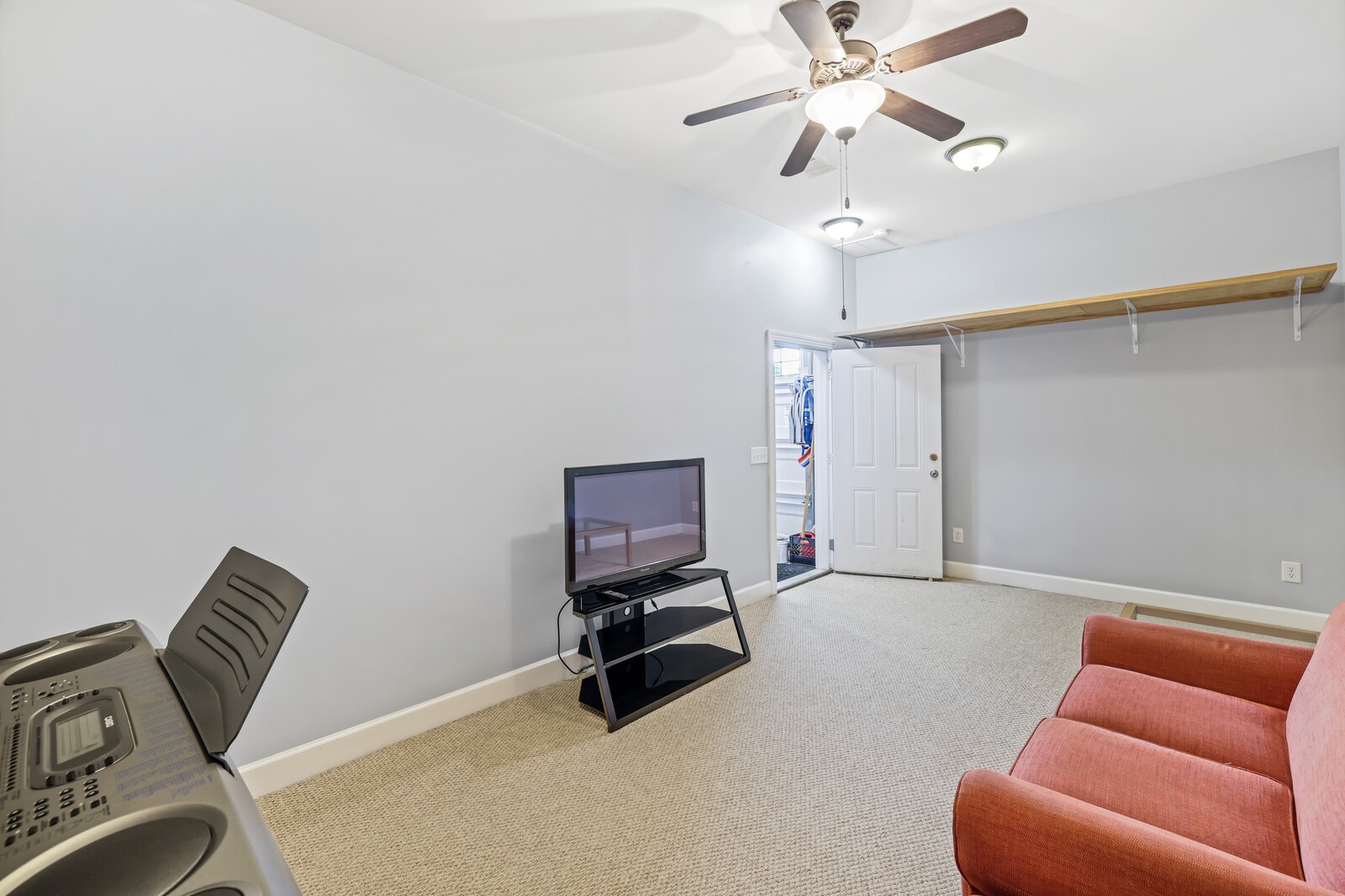 3221 Chinoe Dr