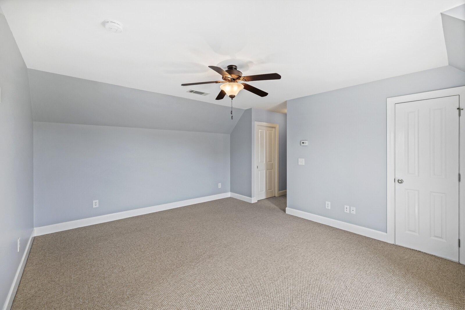 3221 Chinoe Dr