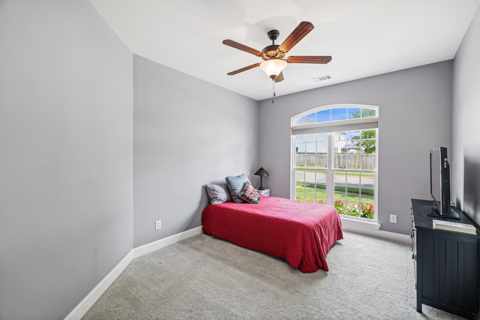 3221 Chinoe Dr